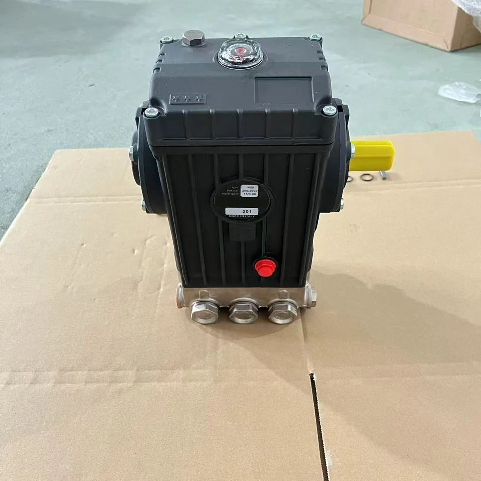 WS201 High Pressure Cleanning Pump Head high quality